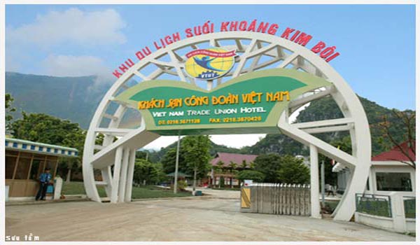 Thoải mái tắm suối nóng tại Khu du lịch Kim Bôi Hòa Bình